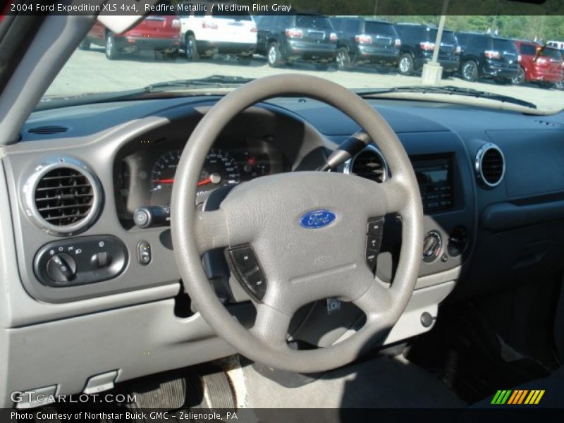 Redfire Metallic / Medium Flint Gray 2004 Ford Expedition XLS 4x4