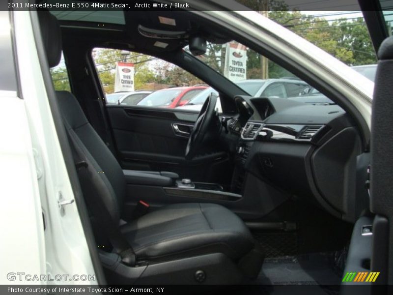 Arctic White / Black 2011 Mercedes-Benz E 550 4Matic Sedan