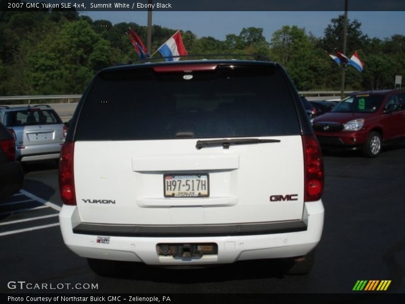 Summit White / Ebony Black 2007 GMC Yukon SLE 4x4