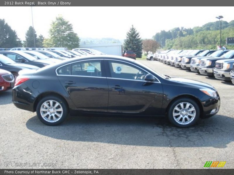 Black Onyx / Ebony 2012 Buick Regal