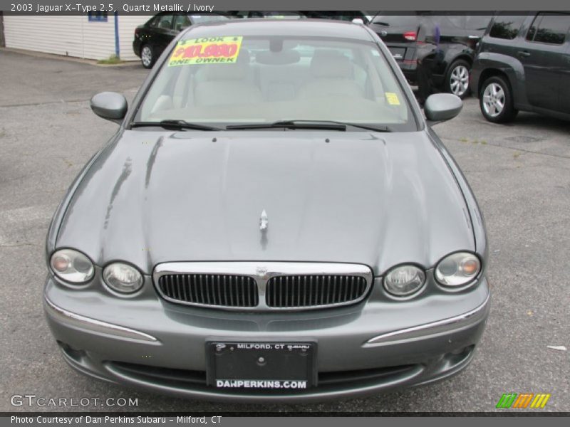 Quartz Metallic / Ivory 2003 Jaguar X-Type 2.5