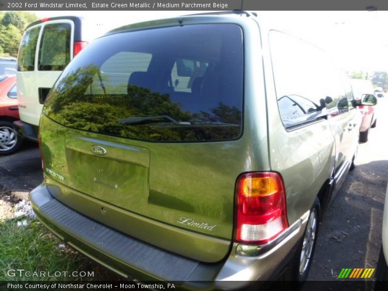 Estate Green Metallic / Medium Parchment Beige 2002 Ford Windstar Limited