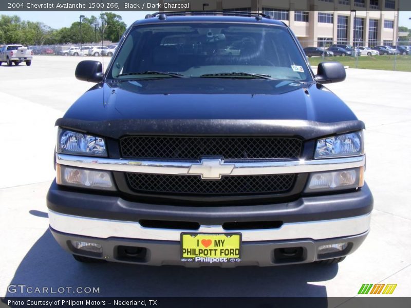 Black / Dark Charcoal 2004 Chevrolet Avalanche 1500 Z66