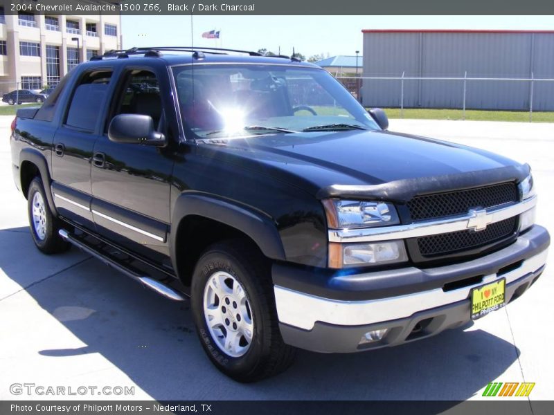 Black / Dark Charcoal 2004 Chevrolet Avalanche 1500 Z66