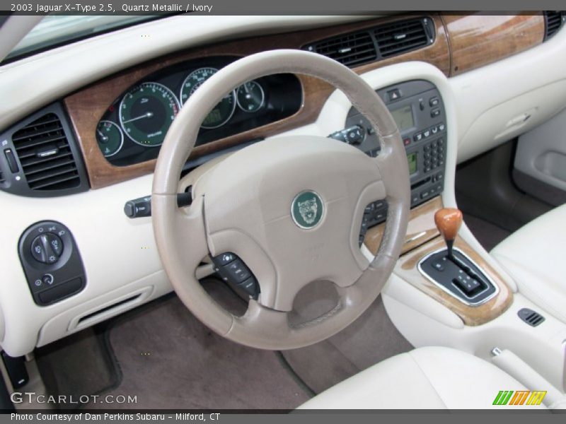 Quartz Metallic / Ivory 2003 Jaguar X-Type 2.5
