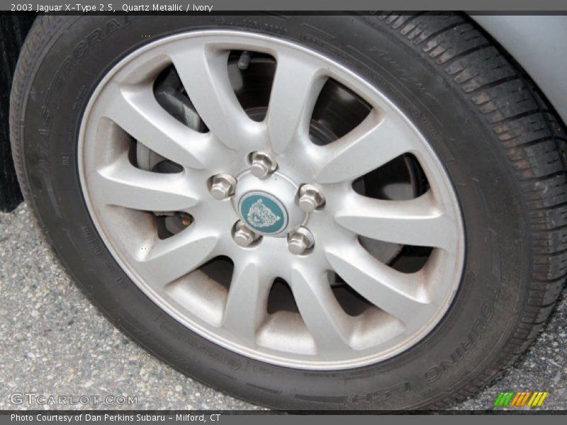 Quartz Metallic / Ivory 2003 Jaguar X-Type 2.5