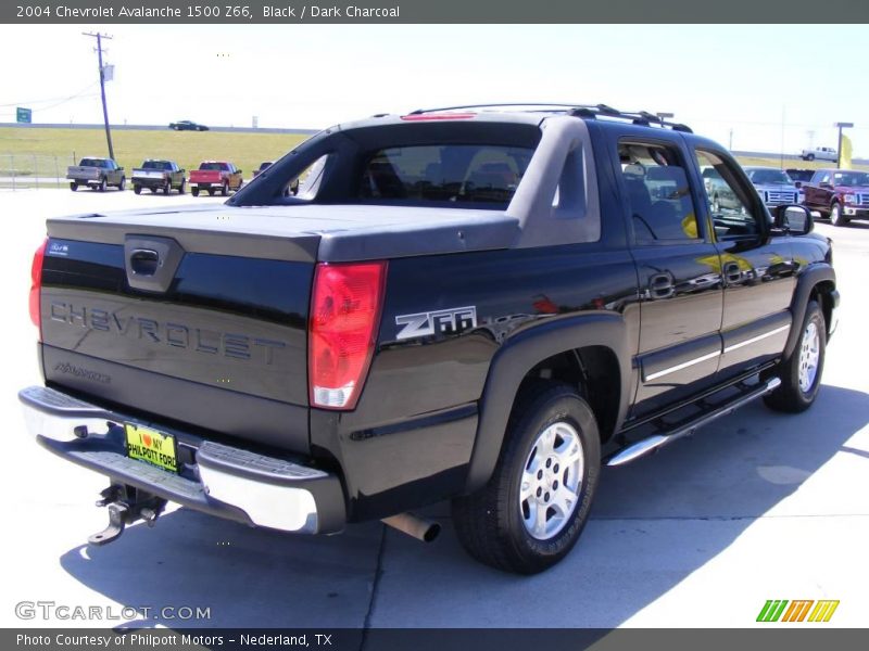 Black / Dark Charcoal 2004 Chevrolet Avalanche 1500 Z66