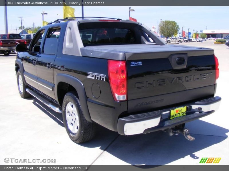 Black / Dark Charcoal 2004 Chevrolet Avalanche 1500 Z66