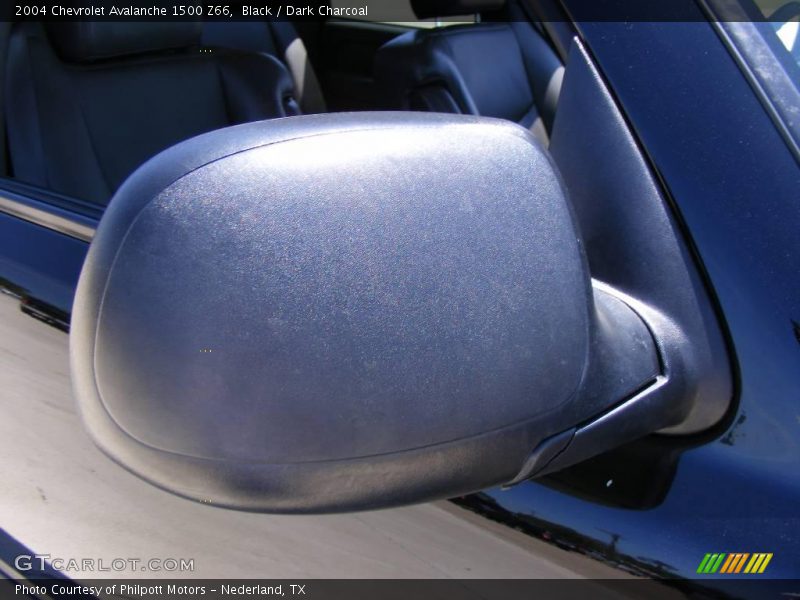 Black / Dark Charcoal 2004 Chevrolet Avalanche 1500 Z66