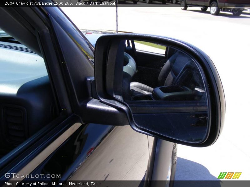 Black / Dark Charcoal 2004 Chevrolet Avalanche 1500 Z66