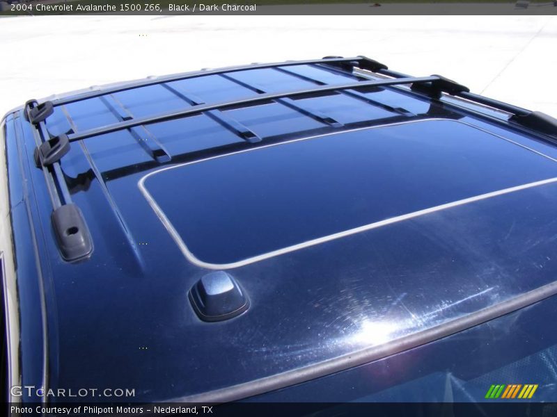 Black / Dark Charcoal 2004 Chevrolet Avalanche 1500 Z66