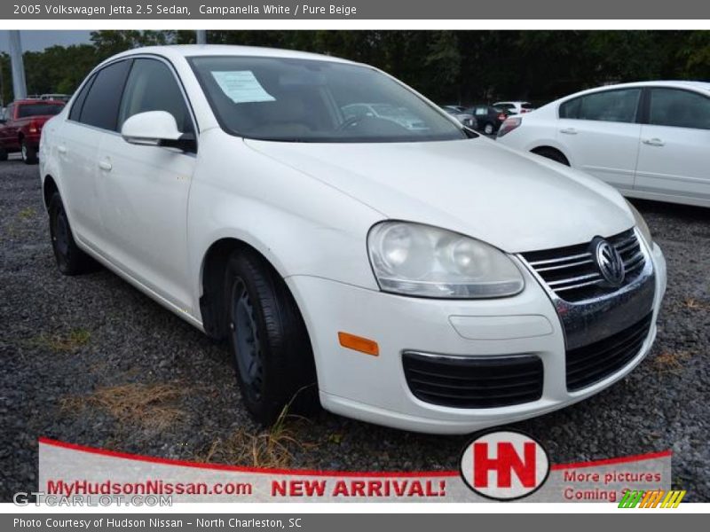 Campanella White / Pure Beige 2005 Volkswagen Jetta 2.5 Sedan