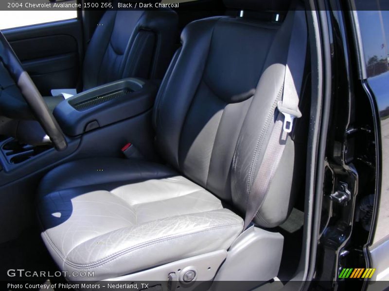 Black / Dark Charcoal 2004 Chevrolet Avalanche 1500 Z66