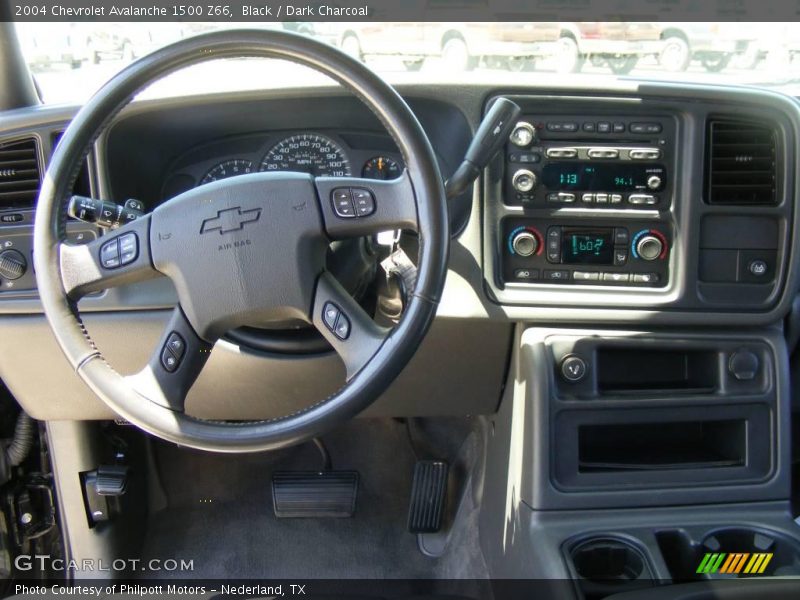 Black / Dark Charcoal 2004 Chevrolet Avalanche 1500 Z66
