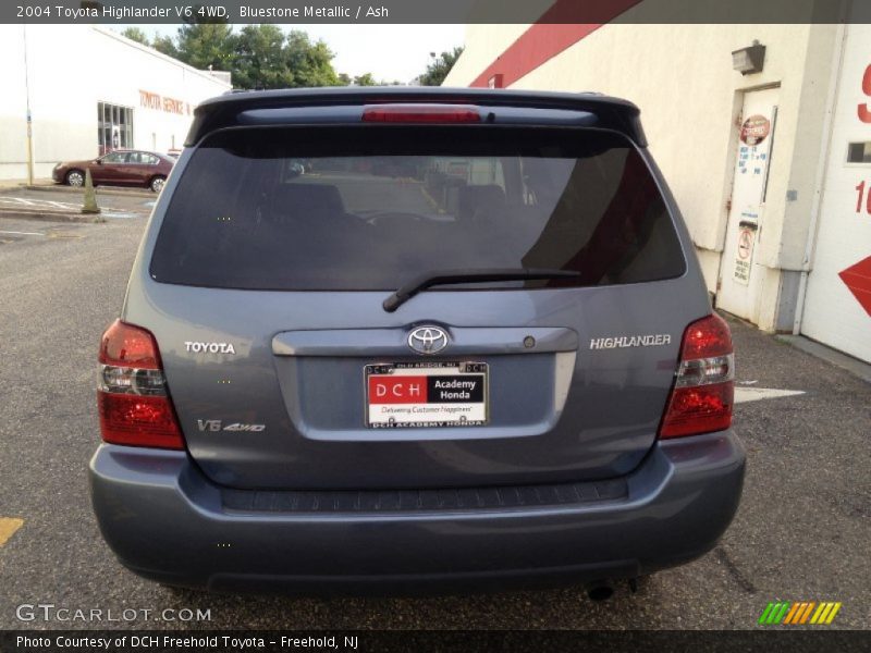 Bluestone Metallic / Ash 2004 Toyota Highlander V6 4WD