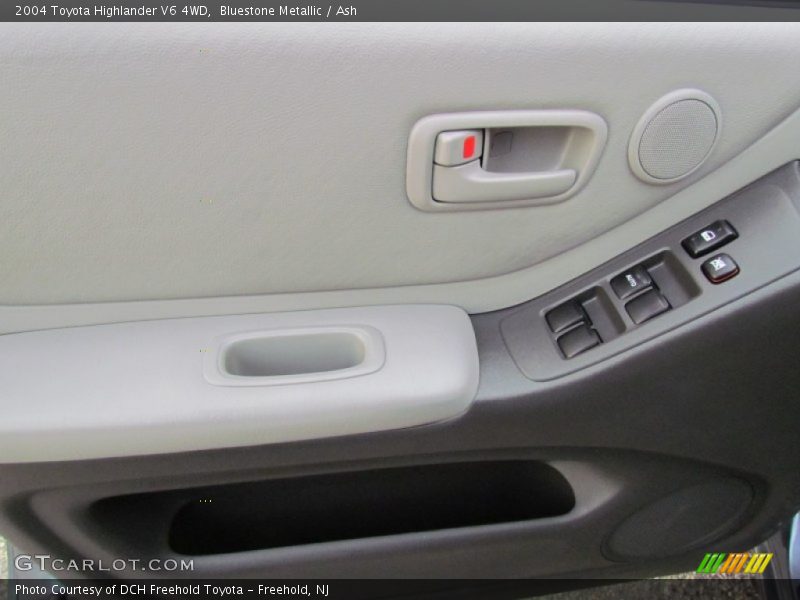 Bluestone Metallic / Ash 2004 Toyota Highlander V6 4WD