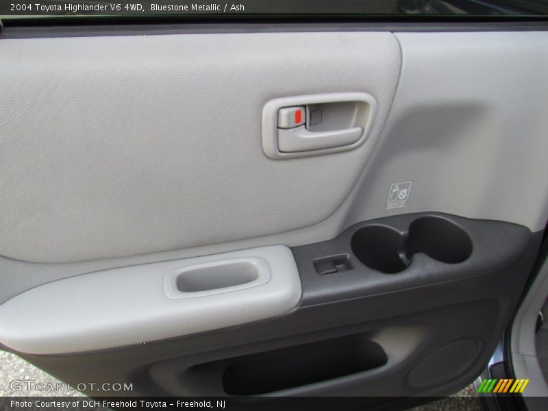 Bluestone Metallic / Ash 2004 Toyota Highlander V6 4WD