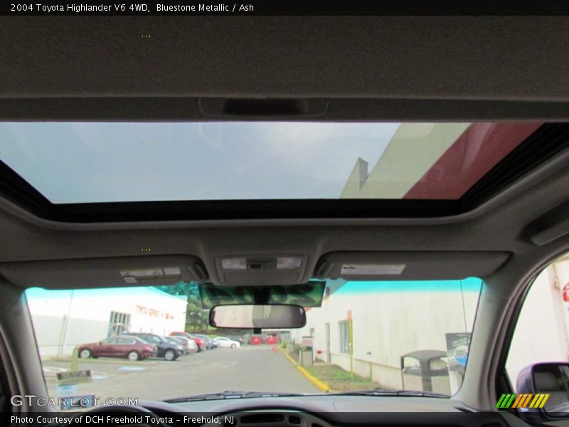 Bluestone Metallic / Ash 2004 Toyota Highlander V6 4WD