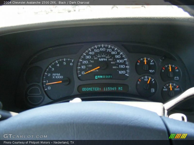Black / Dark Charcoal 2004 Chevrolet Avalanche 1500 Z66