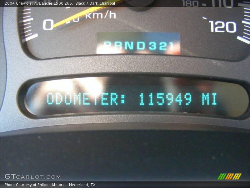 Black / Dark Charcoal 2004 Chevrolet Avalanche 1500 Z66