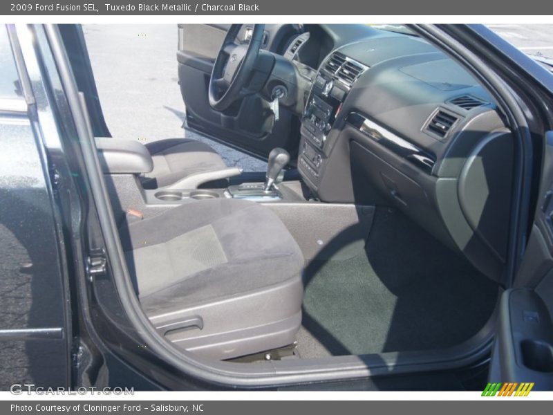 Tuxedo Black Metallic / Charcoal Black 2009 Ford Fusion SEL