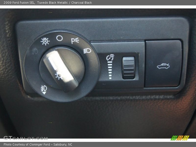 Tuxedo Black Metallic / Charcoal Black 2009 Ford Fusion SEL