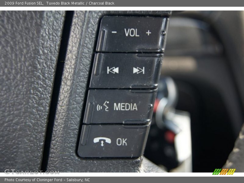 Tuxedo Black Metallic / Charcoal Black 2009 Ford Fusion SEL