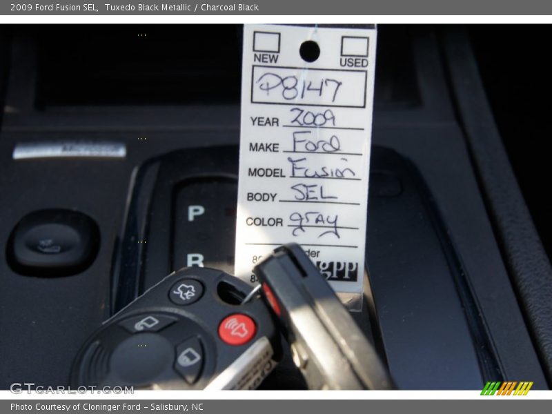 Tuxedo Black Metallic / Charcoal Black 2009 Ford Fusion SEL