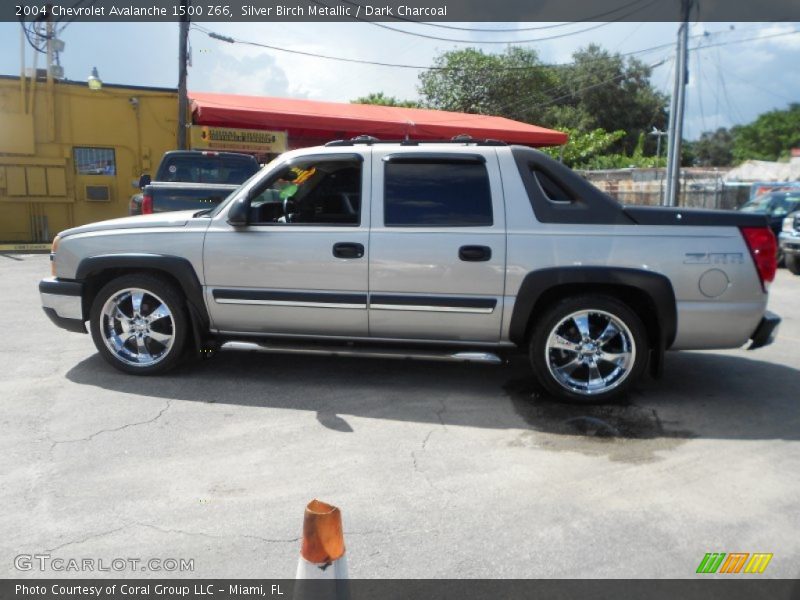 Silver Birch Metallic / Dark Charcoal 2004 Chevrolet Avalanche 1500 Z66