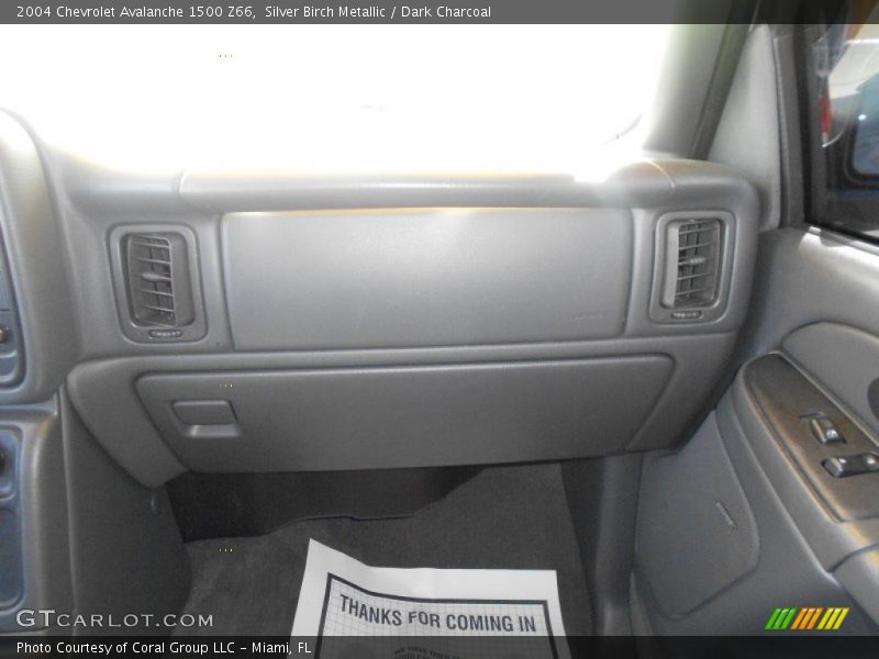 Silver Birch Metallic / Dark Charcoal 2004 Chevrolet Avalanche 1500 Z66