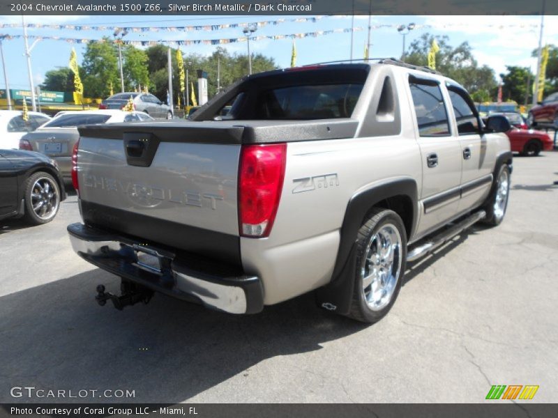 Silver Birch Metallic / Dark Charcoal 2004 Chevrolet Avalanche 1500 Z66