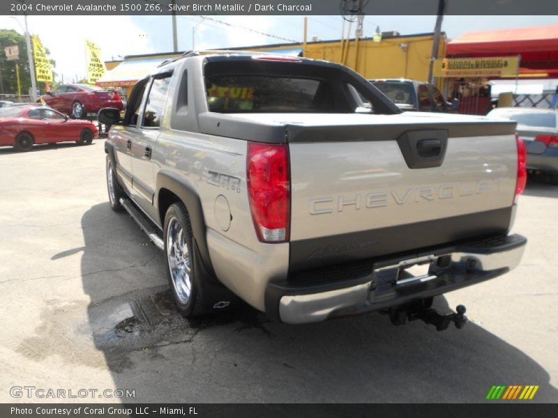 Silver Birch Metallic / Dark Charcoal 2004 Chevrolet Avalanche 1500 Z66