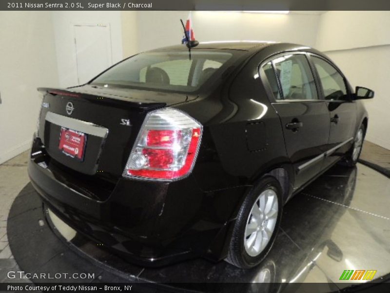Super Black / Charcoal 2011 Nissan Sentra 2.0 SL