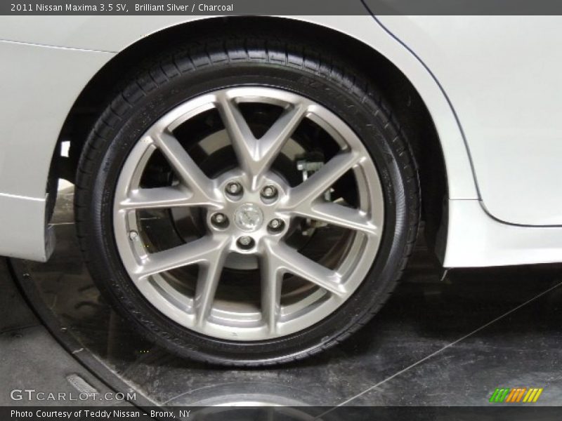 Brilliant Silver / Charcoal 2011 Nissan Maxima 3.5 SV
