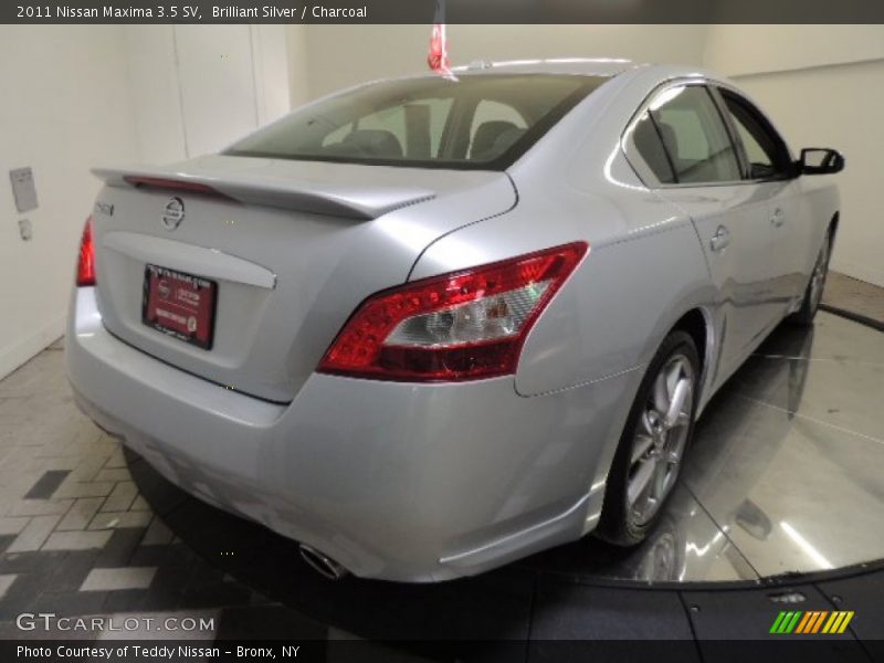 Brilliant Silver / Charcoal 2011 Nissan Maxima 3.5 SV