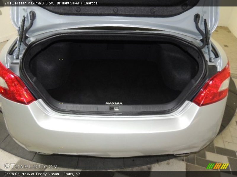 Brilliant Silver / Charcoal 2011 Nissan Maxima 3.5 SV