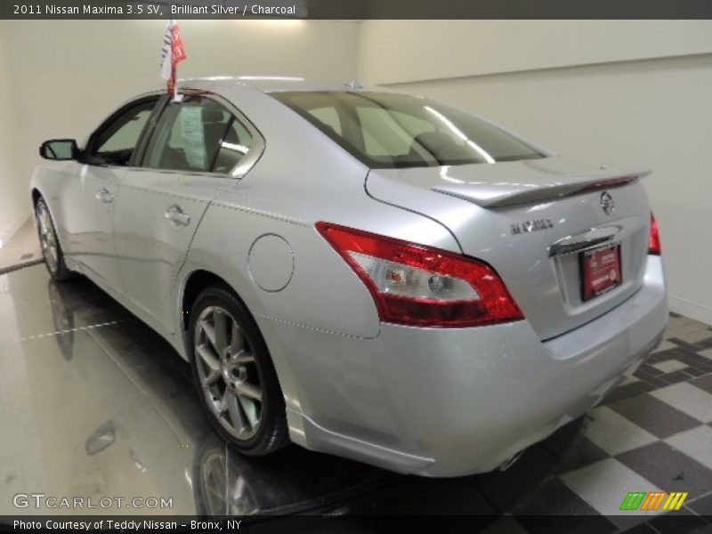 Brilliant Silver / Charcoal 2011 Nissan Maxima 3.5 SV