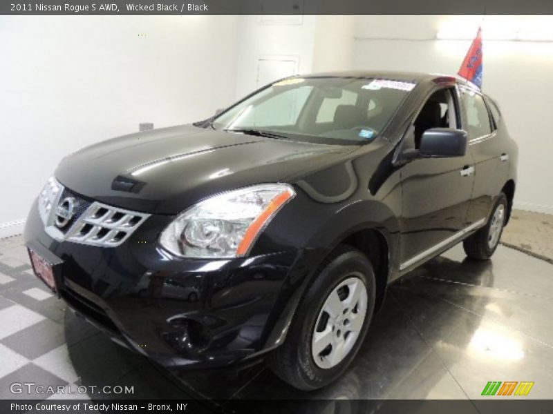 Wicked Black / Black 2011 Nissan Rogue S AWD