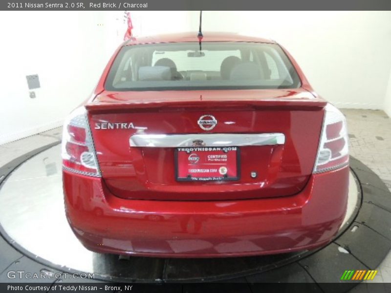 Red Brick / Charcoal 2011 Nissan Sentra 2.0 SR