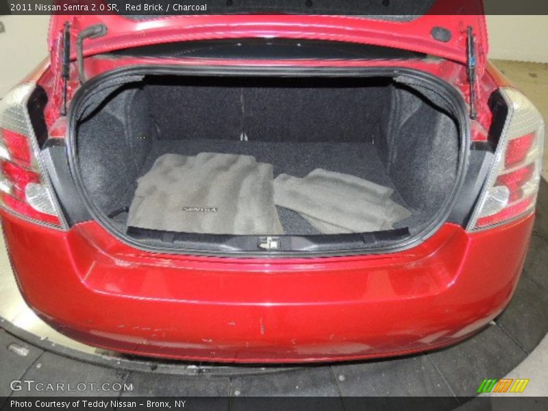 Red Brick / Charcoal 2011 Nissan Sentra 2.0 SR