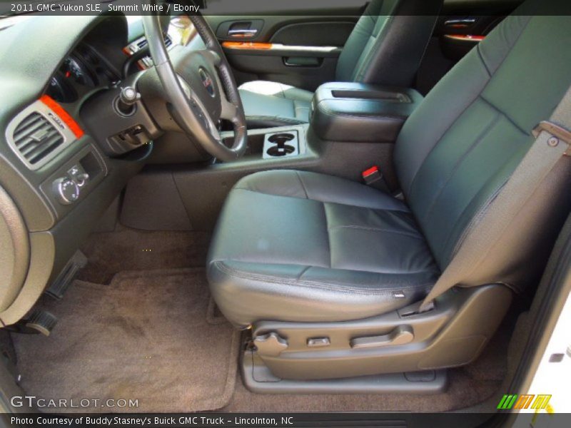 Summit White / Ebony 2011 GMC Yukon SLE