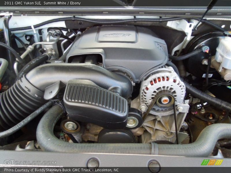 Summit White / Ebony 2011 GMC Yukon SLE