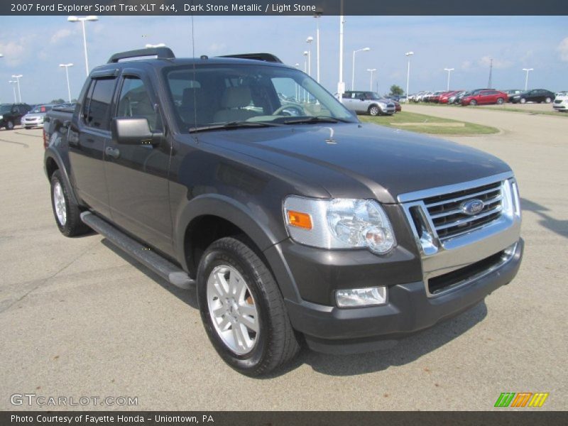 Front 3/4 View of 2007 Explorer Sport Trac XLT 4x4