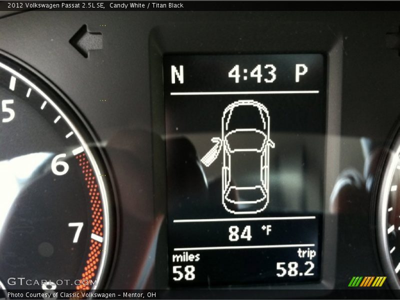 Candy White / Titan Black 2012 Volkswagen Passat 2.5L SE
