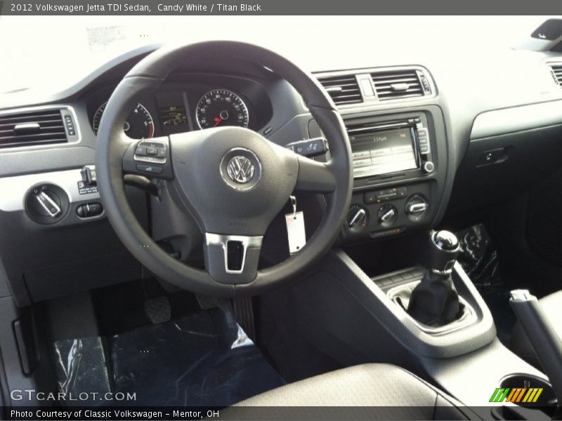 Candy White / Titan Black 2012 Volkswagen Jetta TDI Sedan