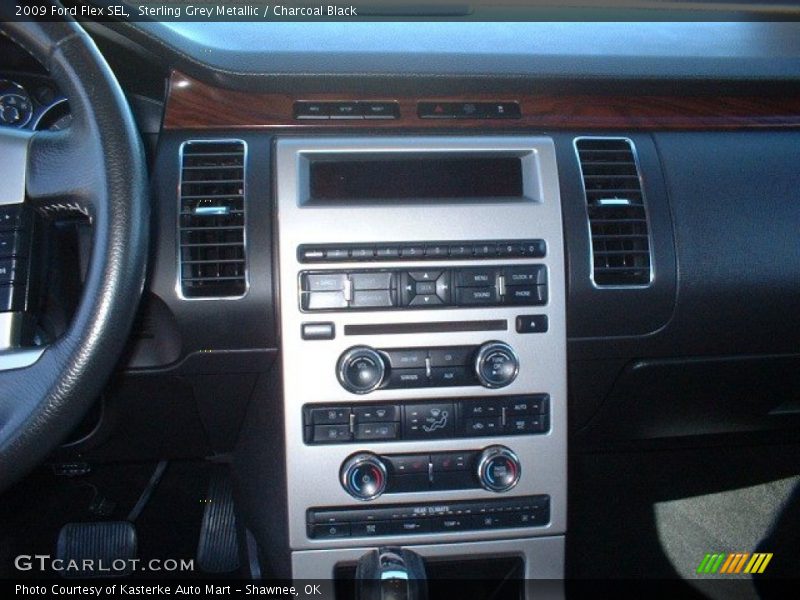 Sterling Grey Metallic / Charcoal Black 2009 Ford Flex SEL