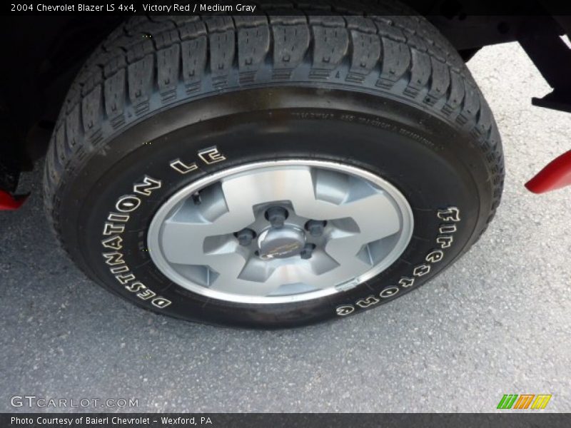 Victory Red / Medium Gray 2004 Chevrolet Blazer LS 4x4