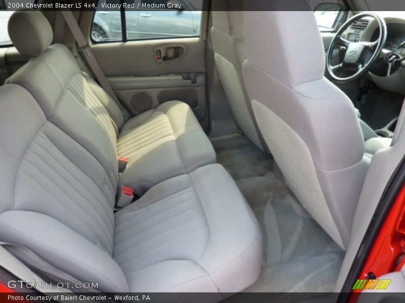 Victory Red / Medium Gray 2004 Chevrolet Blazer LS 4x4