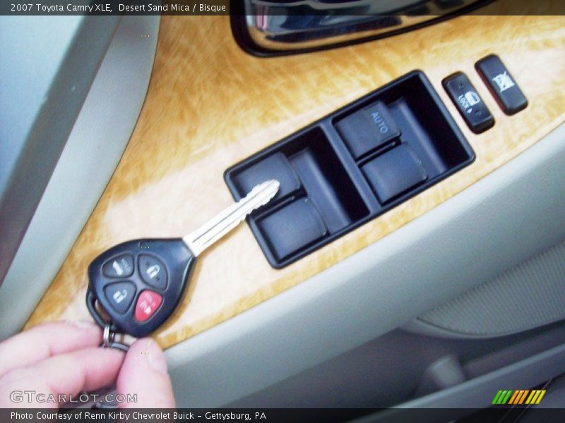 Desert Sand Mica / Bisque 2007 Toyota Camry XLE