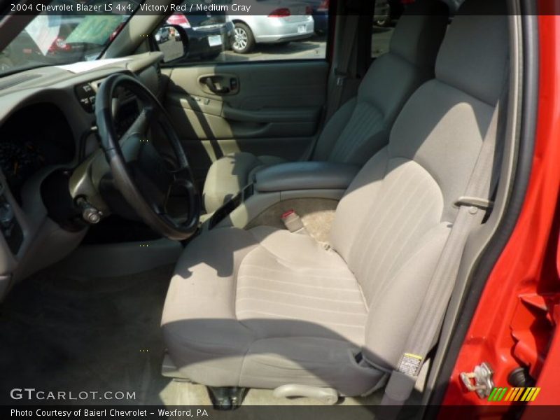 Victory Red / Medium Gray 2004 Chevrolet Blazer LS 4x4